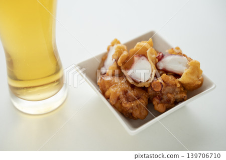 絕佳搭配：啤酒與炸章魚 139706710