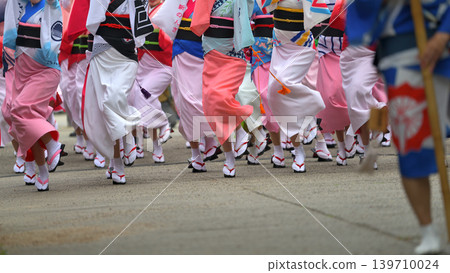 阿波舞春季祭典「德島城阿波舞」由著名舞蹈團體共同演出 阿波舞春季祭典「德島城阿波舞」由著名舞蹈團體共同演出 139710024