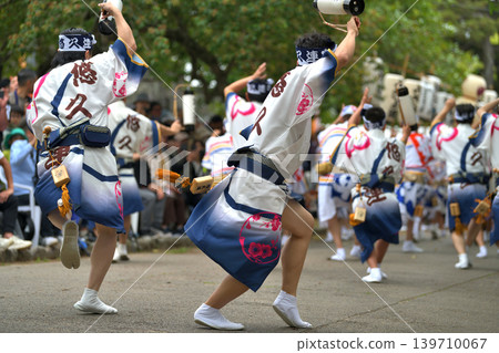Awa Odori Spring Festival "Tokushima Castle Awa Odori" - Male Dance by Famous Troupes Awa Odori Spring Festival "Tokushima Castle Awa Odori" - Male Dance by Famous Troupes 139710067