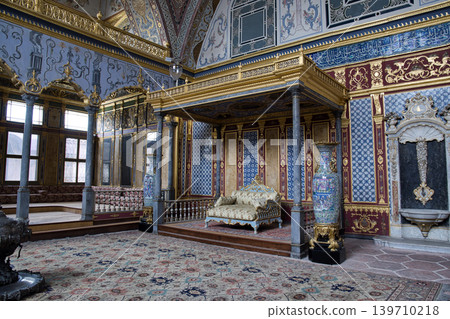96100 Türkiye, Istanbul, Interior of the Harem at Topkapi Palace 96100 Türkiye, Istanbul, Interior of the Harem at Topkapi Palace 139710218