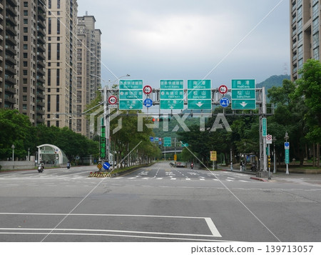 路口 路口 139713057