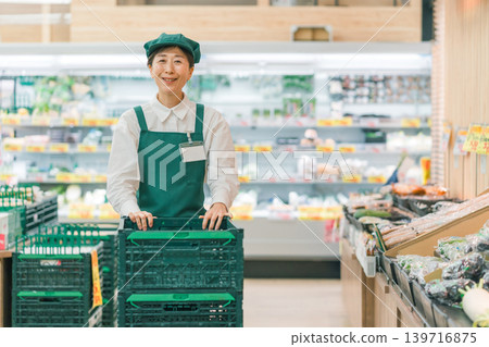 超級市場 超市 年長 139716875