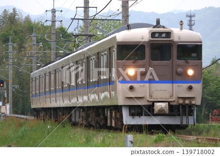 福知山線113系列車（本地列車：大阪⇔福知山） 139718002