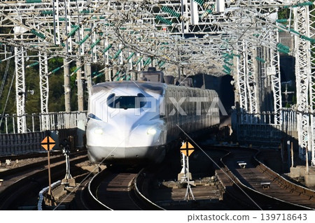 Sanyo Shinkansen, Shin-Yamaguchi Station: The World of Super Telephoto Sanyo Shinkansen, Shin-Yamaguchi Station: The World of Super Telephoto 139718643