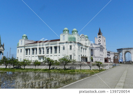 Oyabe Junior High School, Toyama Prefecture Oyabe Junior High School, Toyama Prefecture 139720054