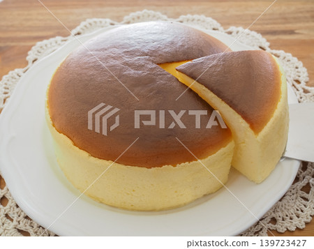 Delicious souffle cheesecake Delicious souffle cheesecake 139723427