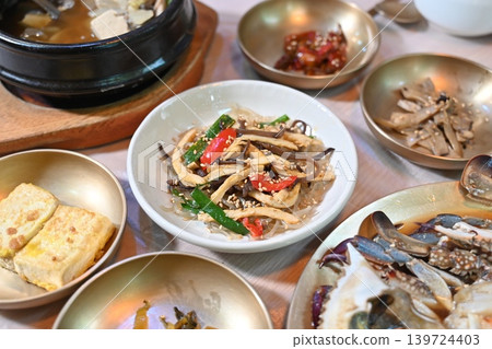 Traditional Korean Glass Noodle Stir Fry Japchae with Vegetables Traditional Korean Glass Noodle Stir Fry Japchae with Vegetables 139724403