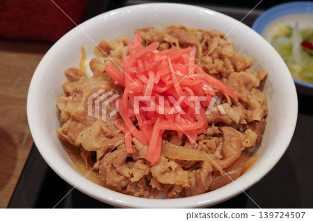 beef bowl beef bowl 139724507