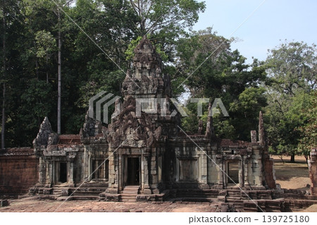Pyramid of Phimeanakas Pyramid of Phimeanakas 139725180
