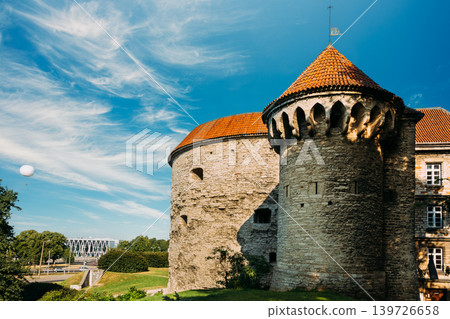 Medieval stone defense tower in Tallinn Old Town Medieval stone defense tower in Tallinn Old Town 139726658