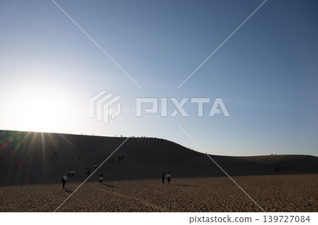 The beautiful Tottori Sand Dunes in Tottori Prefecture, Japan The beautiful Tottori Sand Dunes in Tottori Prefecture, Japan 139727084