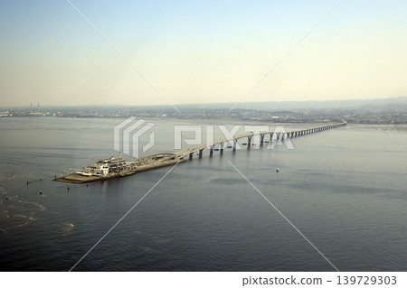 Aerial photograph of Umihotaru (a rest area on a bridge over Tokyo Bay), at an altitude of 650 feet. Aerial photograph of Umihotaru (a rest area on a bridge over Tokyo Bay), at an altitude of 650 feet. 139729303