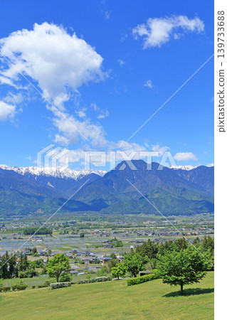 安zu野和五月的北阿爾卑斯山 139733688