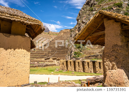 Panoramic view of the Inca fortress site Ollantaytambo in Peru Panoramic view of the Inca fortress site Ollantaytambo in Peru 139735391