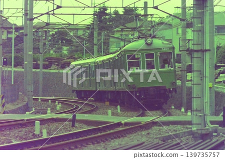 東急電鐵 3450 系列，非貫通式前段，3453+3487+3854，奧澤 - 田園調布，1976 年 3 月 21 日。 139735757