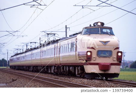 北陸本線 三河加賀笠間 JR 西 485 系列 A09 編隊(京都)雷町 北陸本線 三河加賀笠間 JR 西 485 系列 A09 編隊(京都)雷町 139739400