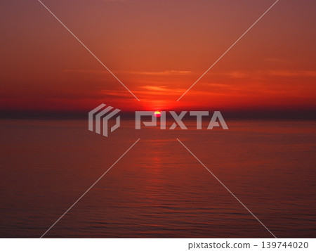 Sunset over the sea Sunset over the sea 139744020