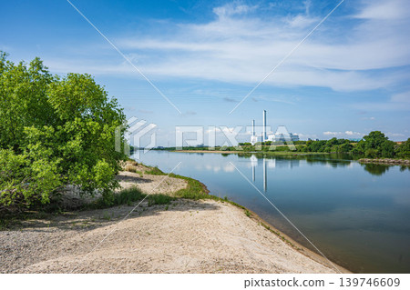初夏淀川風景;大阪府枚方市及高槻市 初夏淀川風景;大阪府枚方市及高槻市 139746609