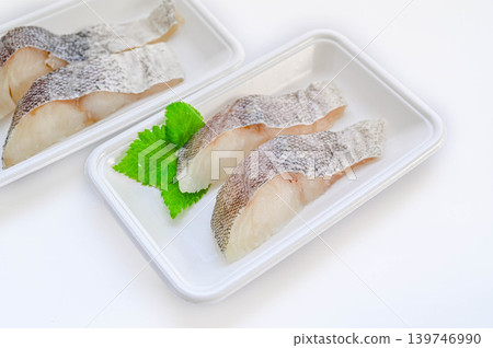 Raw cod fillets, uncooked, from Hokkaido. Raw cod fillets, uncooked, from Hokkaido. 139746990