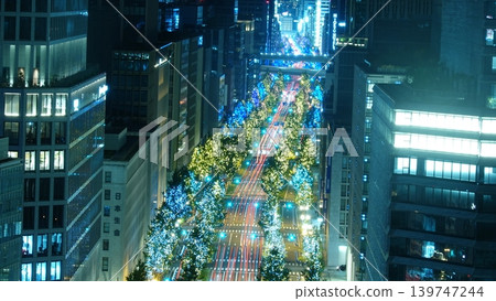 從摩天大樓看城市夜景 從摩天大樓看城市夜景 139747244