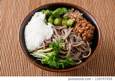 納豆和磨碎的山藥蕎麥麵 納豆和磨碎的山藥蕎麥麵 139747456