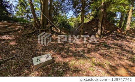 福井縣美濱町國吉城:原第二外堡遺址。 福井縣美濱町國吉城:原第二外堡遺址。 139747745