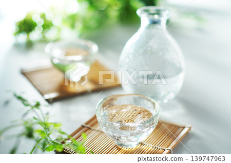 Summer chilled sake (image) Summer chilled sake (image) 139747963