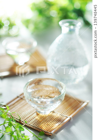 Summer chilled sake (image) Summer chilled sake (image) 139748445