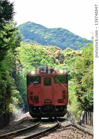 JR山口線，途經大山三層道口，「太郎號」（機車40號） 139748847