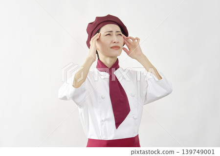 女性，糕點師/麵包師/咖啡師，頭痛，白色背景 139749001