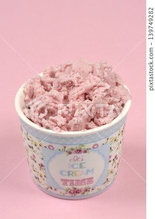 Strawberry ice cream in a decorative cup Strawberry ice cream in a decorative cup 139749282