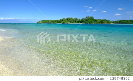 The blue sea and wave scenery of Kabila Bay The blue sea and wave scenery of Kabila Bay 139749562