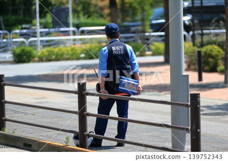Police officers cracking down on traffic violations Police officers cracking down on traffic violations 139752343
