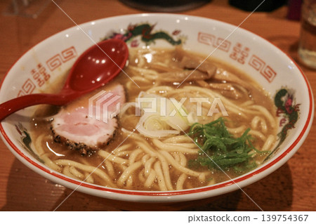 拉麵 拉麵 139754367