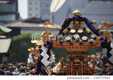 便攜式神龕在街上遊行 8 便攜式神龕在街上遊行 8 139757082
