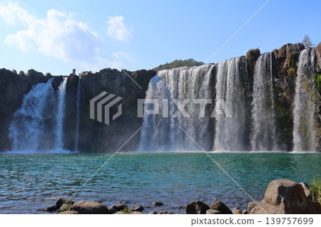 The cascading Harajiri Falls (Bungo-Ono City, Oita Prefecture) The cascading Harajiri Falls (Bungo-Ono City, Oita Prefecture) 139757699