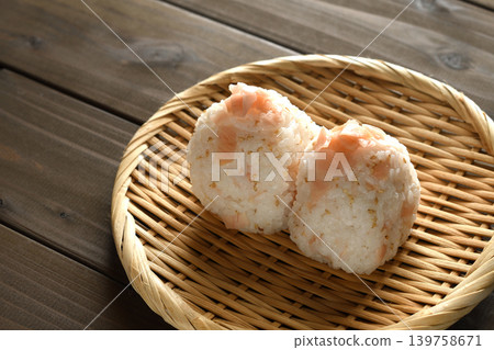 醃薑飯糰 139758671