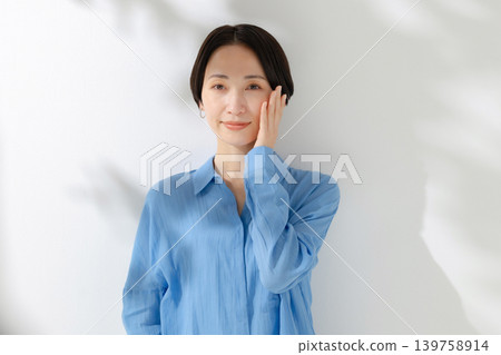 微笑的女性肖像‖ 微笑的女性肖像‖ 139758914