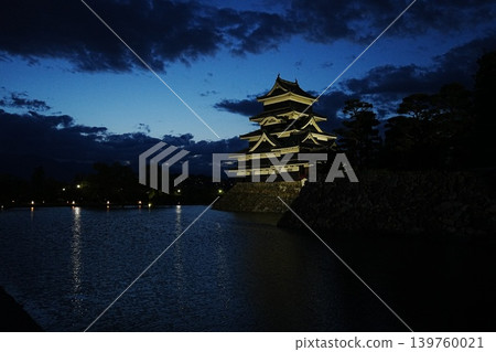 Matsumoto Castle at night 139760021