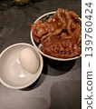 壽喜燒在米飯上 139760424