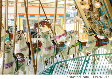 Merry go land Merry go land 139761013