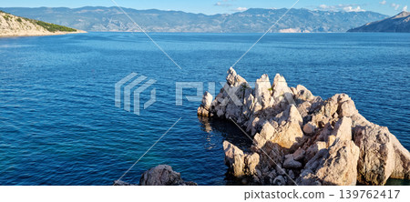 Rocky Coastline at Bunculuka Cove Western Shore Rocky Coastline at Bunculuka Cove Western Shore 139762417