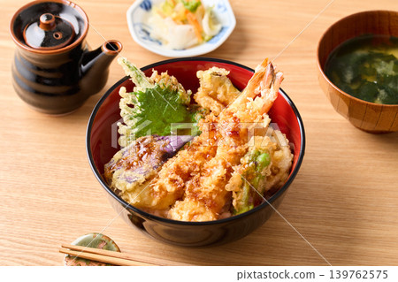 天婦羅蓋飯（碗裝） 139762575