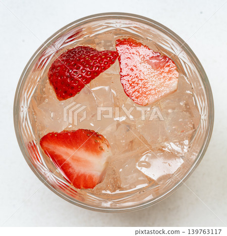 Pastel strawberry beverage ice Pastel strawberry beverage ice 139763117