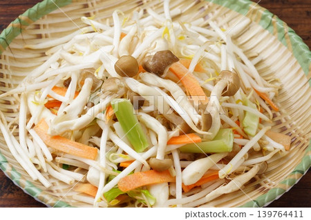 蘑菇豆芽什錦蔬菜 蘑菇豆芽什錦蔬菜 139764411
