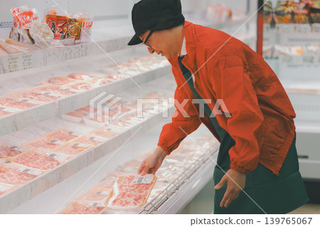 超級市場 超市 店員 139765067