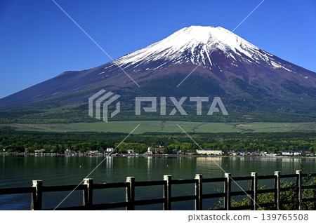 五月山中湖周邊景色（地點：山中湖濱水公園附近） 139765508