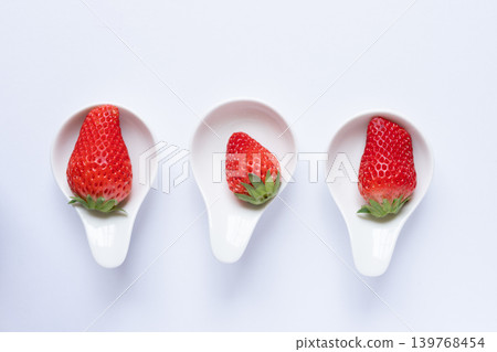 Delicious strawberry Delicious strawberry 139768454
