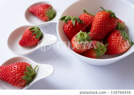 美味的草莓 美味的草莓 139768456