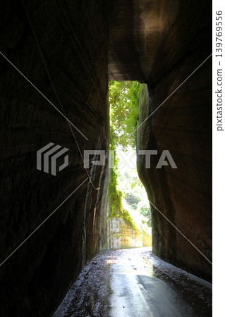 大阪大坂的通道隧道（舊城山通道） 139769556